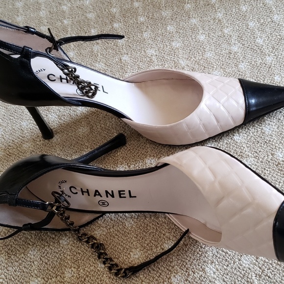 CHANEL Shoes - Chanel high heel size 7.5 (US), 37.5(EU) Authentic